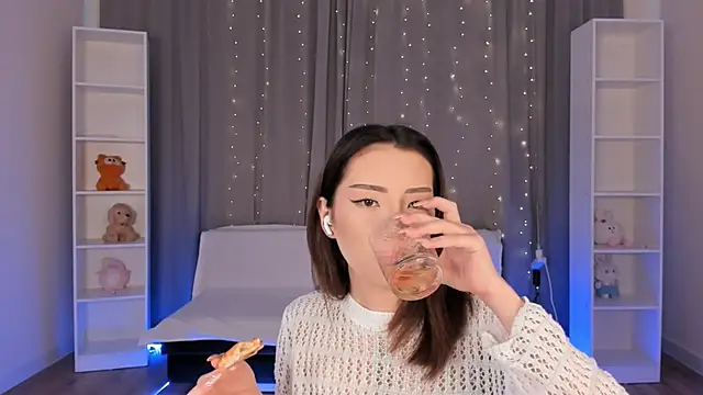 Snapshot of tinki_winkii chatting on January 2026 05:34:02 AM tinki winkii online show from January 2026 05:34:02 AM