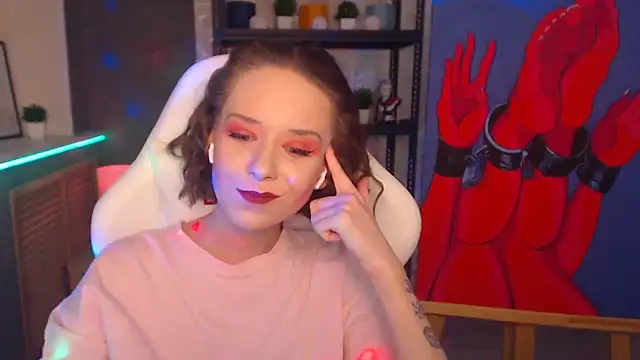 FascinatingEyess online show from December 2024 09:52:02 PM