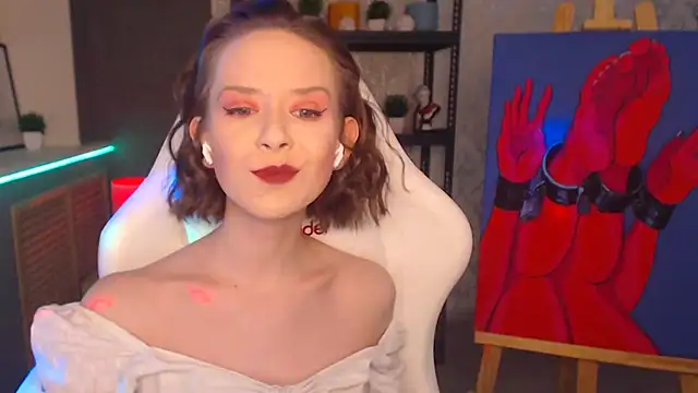 FascinatingEyess online show from December 2024 10:21:02 PM