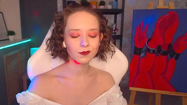 FascinatingEyess online show from December 2024 06:48:01 PM