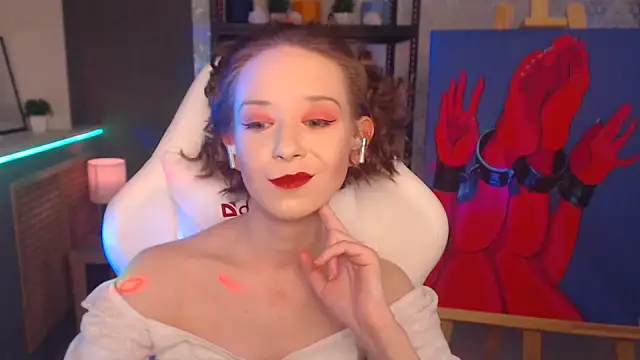 FascinatingEyess online show from February 2025 05:05:01 AM