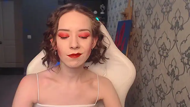 FascinatingEyess online show from May 2026 05:07:01 PM