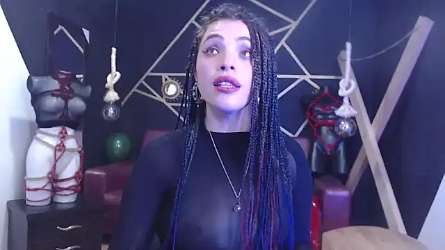 elizatexx online show from December 2024 09:01:01 PM