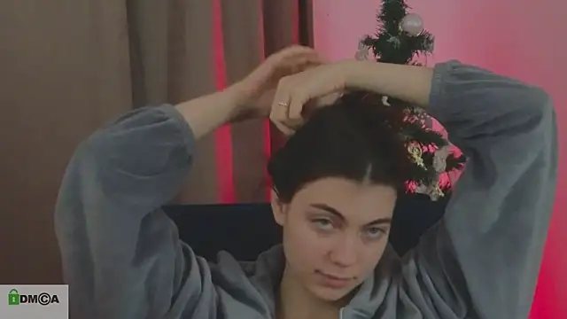 katty  cat online show from December 2024 03:44:01 PM