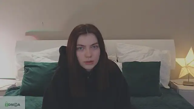 katty  cat online show from December 2024 04:04:02 PM