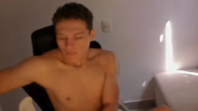 laurent nova online show from February 2026 06:48:01 PM