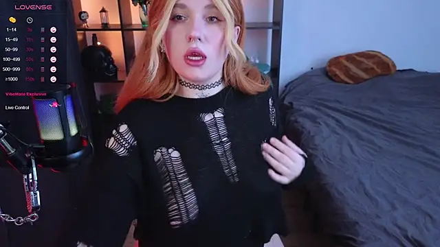 The Full Red Moon online show from February 2025 11:23:02 AM