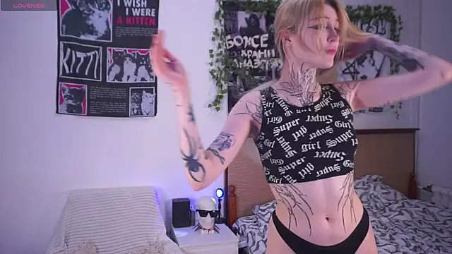 fraulein mooon online show from July 2026 07:57:01 PM