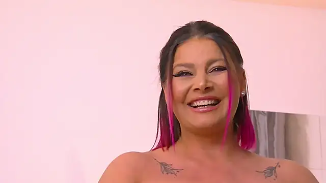 RissaRheys online show from February 2025 12:30:01 AM