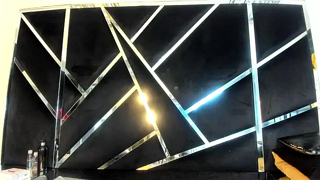 Snapshot of Ivanna18_x chatting on November 2025 03:39:02 AM Ivanna18 x online show from November 2025 03:39:02 AM