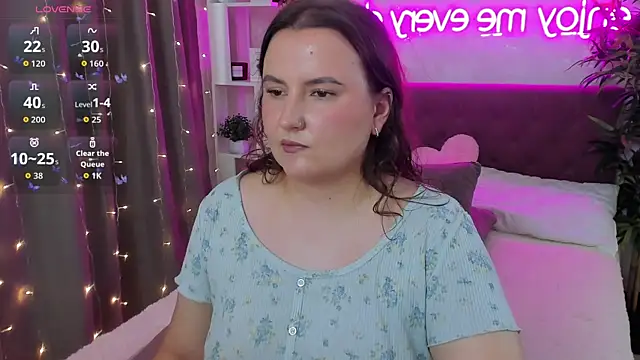 FeralPeach online show from July 2026 07:13:01 AM