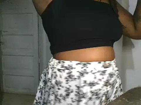 Snapshot of sherry_anne chatting on January 2025 05:27:01 PM sherry anne online show from January 2025 05:27:01 PM