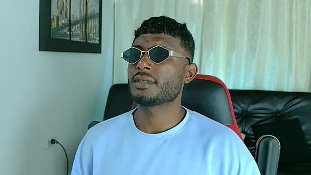 Snapshot of Black_indiian chatting on September 2025 03:55:02 PM Black indiian online show from September 2025 03:55:02 PM