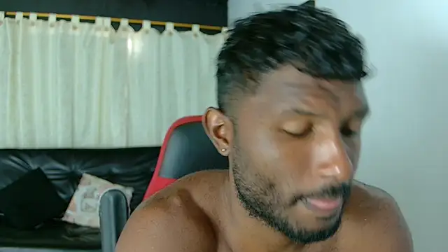 Snapshot of Black_indiian chatting on September 2025 03:17:01 PM Black indiian online show from September 2025 03:17:01 PM