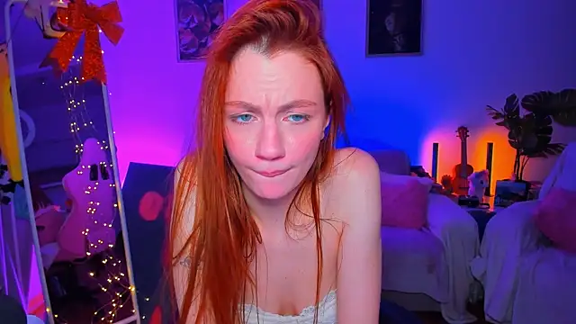 Alyssa Smitt online show from March 2025 03:52:02 AM