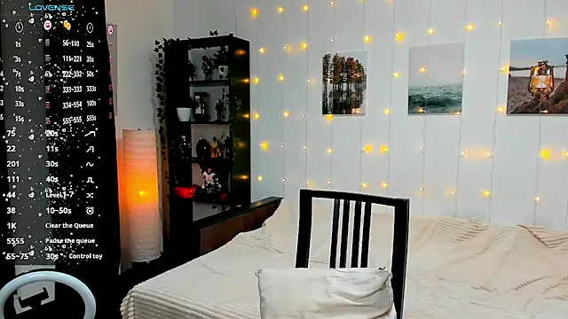 Snapshot of Magic_Allie chatting on December 2024 07:54:01 PM Magic Allie online show from December 2024 07:54:01 PM