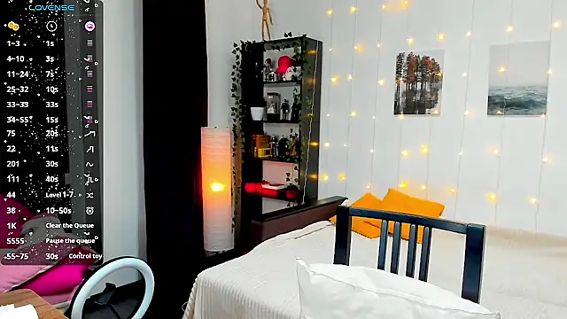 Snapshot of Magic_Allie chatting on January 2025 07:55:01 PM Magic Allie online show from January 2025 07:55:01 PM