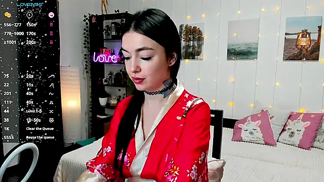 Snapshot of Magic_Allie chatting on January 2025 07:46:01 PM Magic Allie online show from January 2025 07:46:01 PM