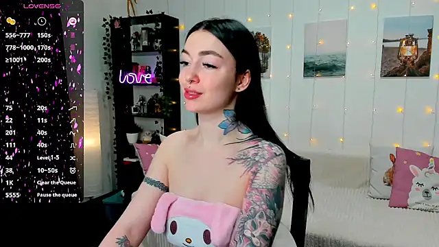 Snapshot of Magic_Allie chatting on February 2025 08:18:01 PM Magic Allie online show from February 2025 08:18:01 PM