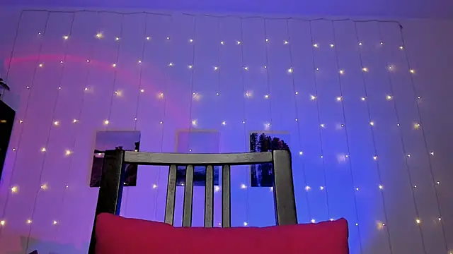 Snapshot of Magic_Allie chatting on September 2025 05:40:01 AM Magic Allie online show from September 2025 05:40:01 AM