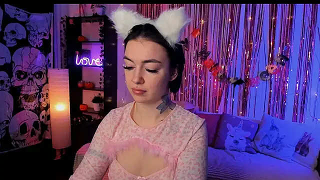 Snapshot of Magic_Allie chatting on October 2025 07:51:01 PM Magic Allie online show from October 2025 07:51:01 PM