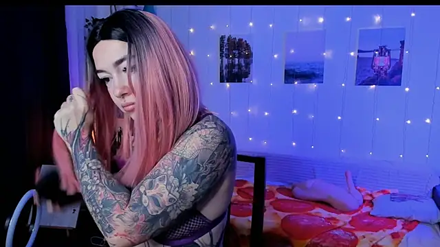 Snapshot of Magic_Allie chatting on November 2025 06:35:02 AM Magic Allie online show from November 2025 06:35:02 AM