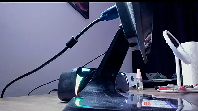 Snapshot of Magic_Allie chatting on December 2025 06:21:01 AM Magic Allie online show from December 2025 06:21:01 AM