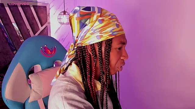 Queen perla  online show from September 2025 11:21:02 AM