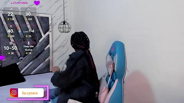 Queen perla  online show from September 2025 01:23:02 PM