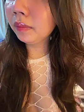 Hotellinh12 online show from May 2026 10:33:01 AM