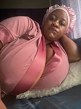 Snapshot of Chubbykarisma27 chatting on February 2026 01:41:01 PM Chubbykarisma27 online show from February 2026 01:41:01 PM