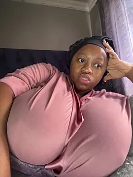 Chubbykarisma27 online show from May 2026 11:38:02 AM