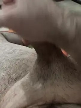 Snapshot of mariuana223 chatting on March 2025 02:45:01 PM mariuana223 online show from March 2025 02:45:01 PM