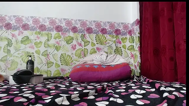 Snapshot of Watagatapitusberry1 chatting on January 2025 03:39:02 AM Watagatapitusberry1 online show from January 2025 03:39:02 AM