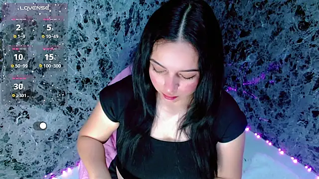 Snapshot of Lanna_belle28 chatting on December 2025 01:53:01 PM Lanna belle28 online show from December 2025 01:53:01 PM