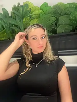 MaryDeniro online show from May 2026 12:26:02 AM