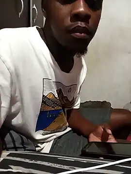 Uncletee112 online show from February 2026 09:26:01 PM