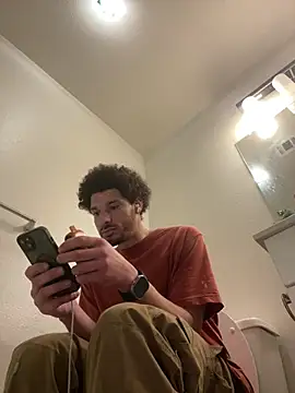 Snapshot of Clearlytothepoint420 chatting on December 2024 02:02:01 AM Clearlytothepoint420 online show from December 2024 02:02:01 AM