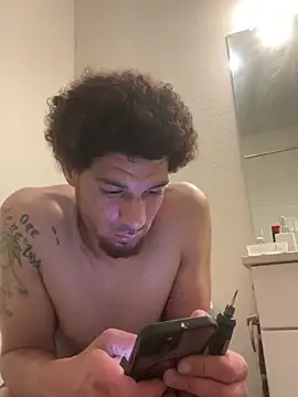 Snapshot of Clearlytothepoint420 chatting on December 2024 11:06:01 AM Clearlytothepoint420 online show from December 2024 11:06:01 AM