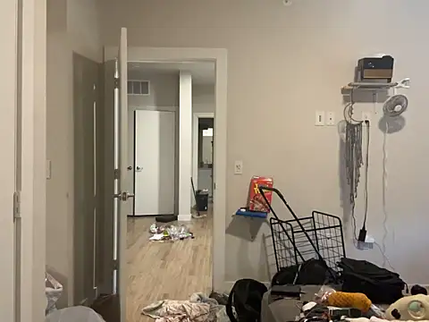 Snapshot of Clearlytothepoint420 chatting on March 2025 12:53:02 PM Clearlytothepoint420 online show from March 2025 12:53:02 PM