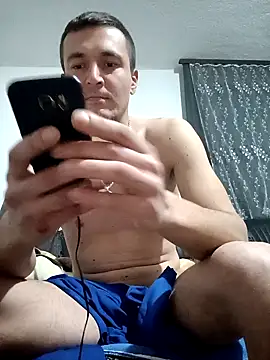 Snapshot of mayk18cm chatting on December 2024 03:04:02 AM mayk18cm online show from December 2024 03:04:02 AM