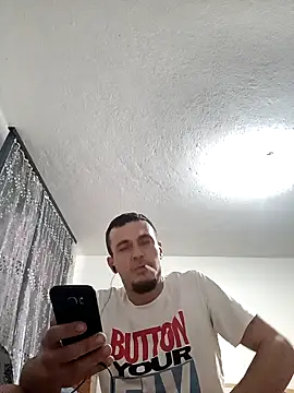 Snapshot of mayk18cm chatting on December 2024 07:53:01 AM mayk18cm online show from December 2024 07:53:01 AM