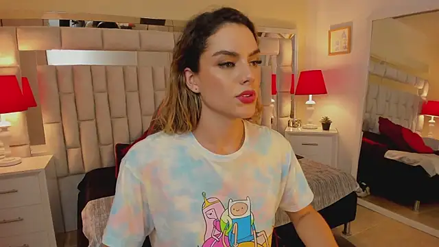 Snapshot of mariiahneedles chatting on February 2025 04:36:02 AM mariiahneedles online show from February 2025 04:36:02 AM