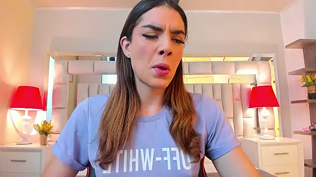 Snapshot of mariiahneedles chatting on November 2025 09:53:01 PM mariiahneedles online show from November 2025 09:53:01 PM