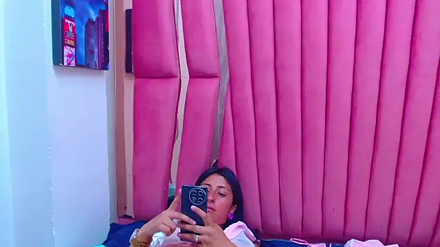 Cameron cutte online show from February 2025 06:12:01 AM