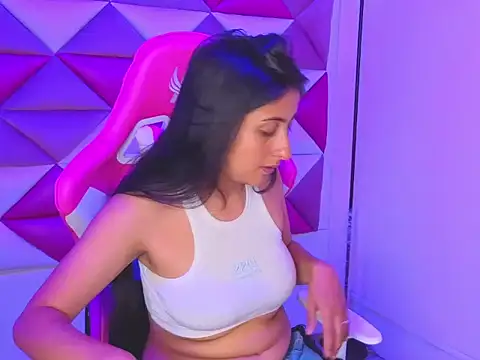 Cameron cutte online show from November 2025 03:05:01 AM