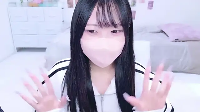 Suzu ch xx online show from October 2025 01:12:02 PM