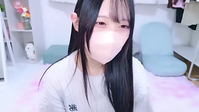 Snapshot of Suzu_ch_xx chatting on November 2025 01:10:01 PM Suzu ch xx online show from November 2025 01:10:01 PM