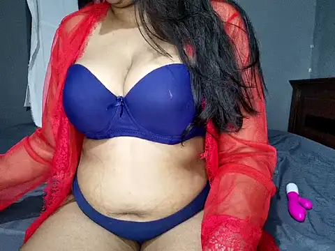 Snapshot of Loveshash1 chatting on March 2025 04:41:01 AM Loveshash1 online show from March 2025 04:41:01 AM