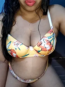 Snapshot of Loveshash1 chatting on March 2025 10:17:02 AM Loveshash1 online show from March 2025 10:17:02 AM